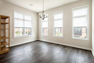 1770 Violet Ridge Pl in McLean, VA - Building Photo - Building Photo