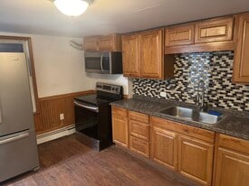 710 Walnut St in Freeland, PA - Building Photo