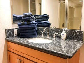 3237 Ocean Front Walk in San Diego, CA - Building Photo - Building Photo