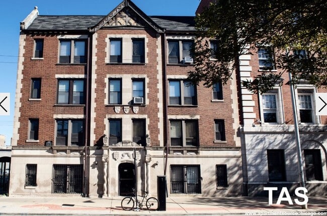 property at 3345 N Marshfield Ave