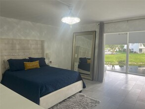 2036 Harwood D in Deerfield Beach, FL - Building Photo - Building Photo