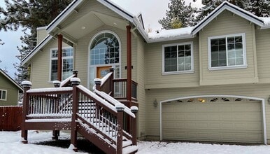1654 Plateau Cir in South Lake Tahoe, CA - Building Photo - Building Photo