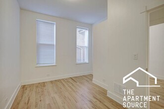1823 W 17th St, Unit 1FR in Chicago, IL - Building Photo - Building Photo