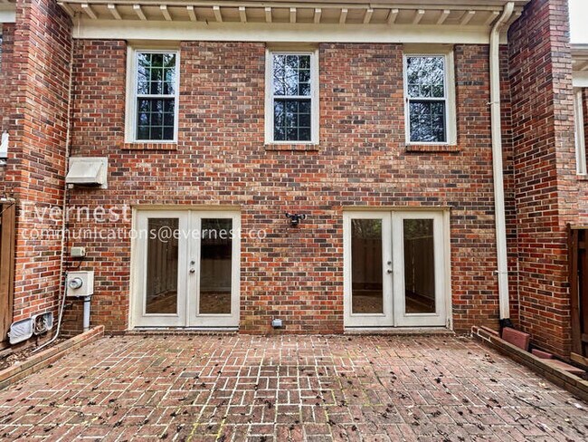 438 The North Chace in Atlanta, GA - Building Photo - Building Photo