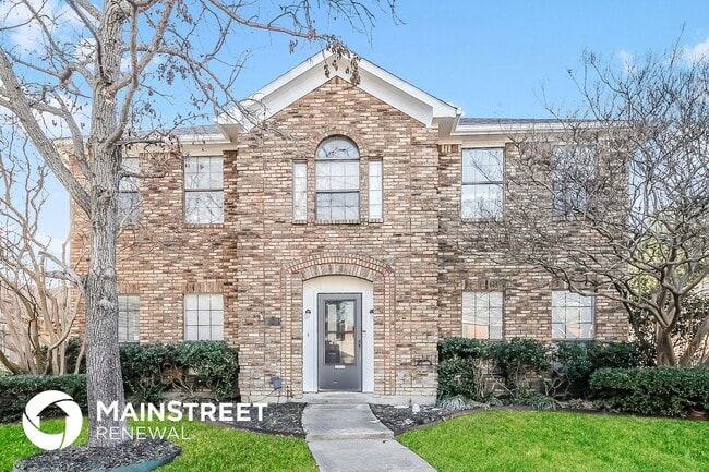 property at 1001 Country Ln