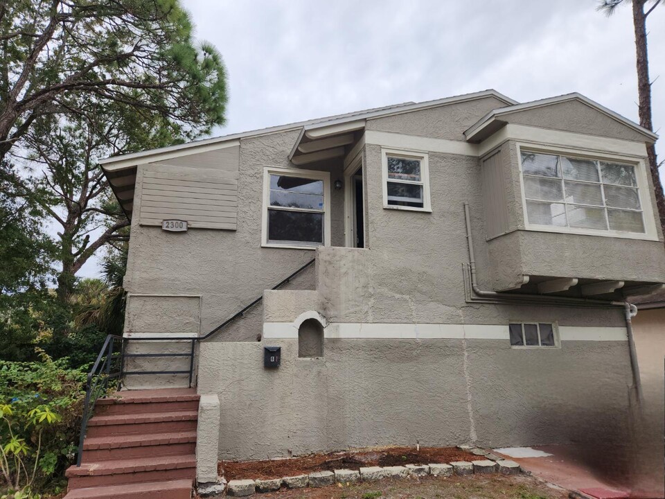 2300 5th St S in St. Petersburg, FL - Building Photo