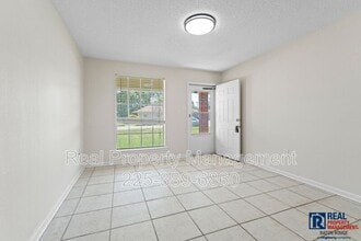 7514 Kings Hill Ave in Baton Rouge, LA - Building Photo - Building Photo