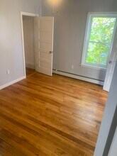 30 Hemans St in Worcester, MA - Building Photo - Building Photo