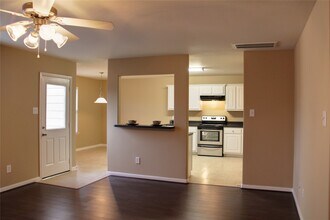 29031 Village Creek Loop in Spring, TX - Building Photo - Building Photo