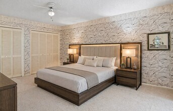 3900 Oaks Clubhouse Dr, Unit King unit rarely available, BIG! in Pompano Beach, FL - Foto de edificio - Building Photo