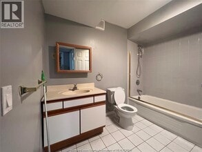 3116 Fazio Dr in Windsor, ON - Building Photo - Building Photo