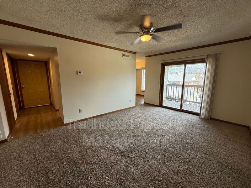 3409 NW Duncan Rd in Blue Springs, MO - Building Photo