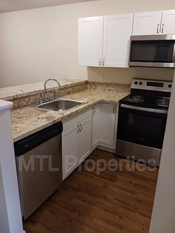 property at 1674 Eagles Pl