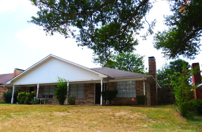 418 Boyd Ln in Tyler, TX - Building Photo - Building Photo