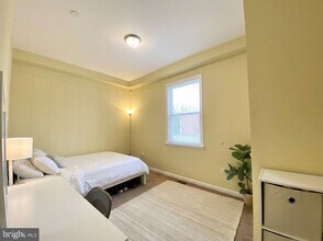 2010 N Carlisle St in Philadelphia, PA - Building Photo - Building Photo