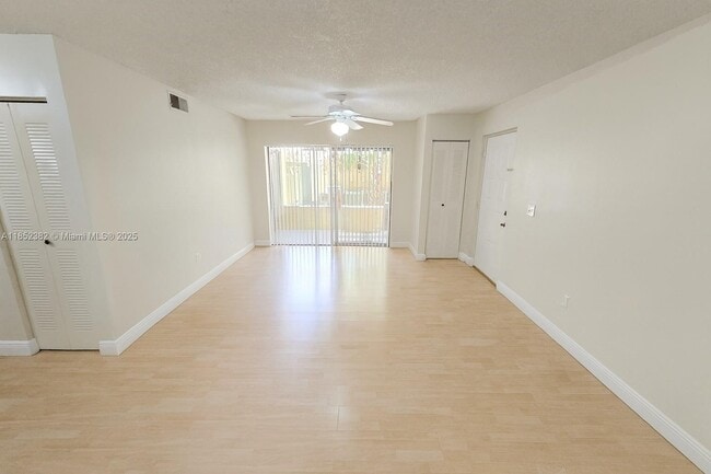 9999 Summerbreeze Dr, Unit 216