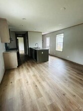 125 S Manor St in Oxford, MI - Building Photo - Building Photo