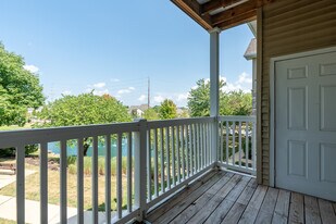 Boulders at Katy Trail in St. Charles, MO - Building Photo