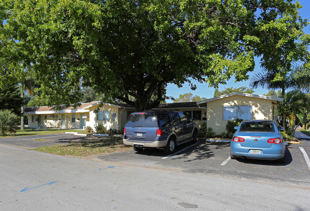 2801-2809 NE 6th Ln in Fort Lauderdale, FL - Foto de edificio