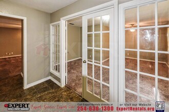 1307 Linda Spur in Killeen, TX - Foto de edificio - Building Photo