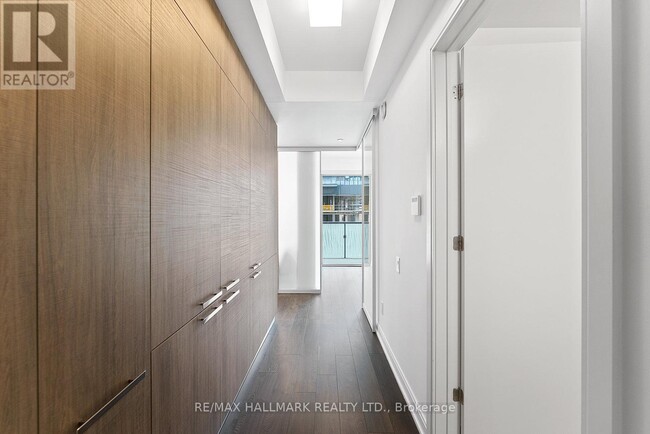 50-650 Charles St E in Toronto, ON - Building Photo - Building Photo