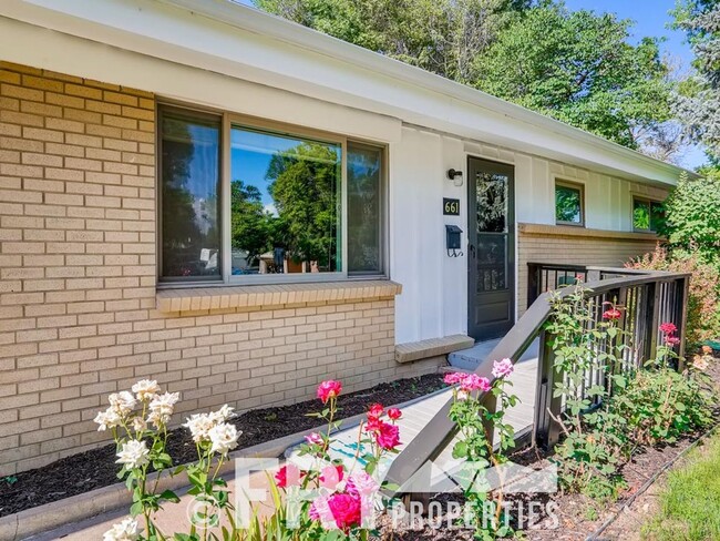 661 W Caley Ave in Littleton, CO - Building Photo - Building Photo