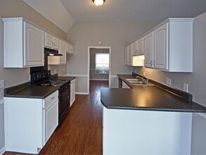 9287 Tunsberg Cove in Cordova, TN - Building Photo - Building Photo