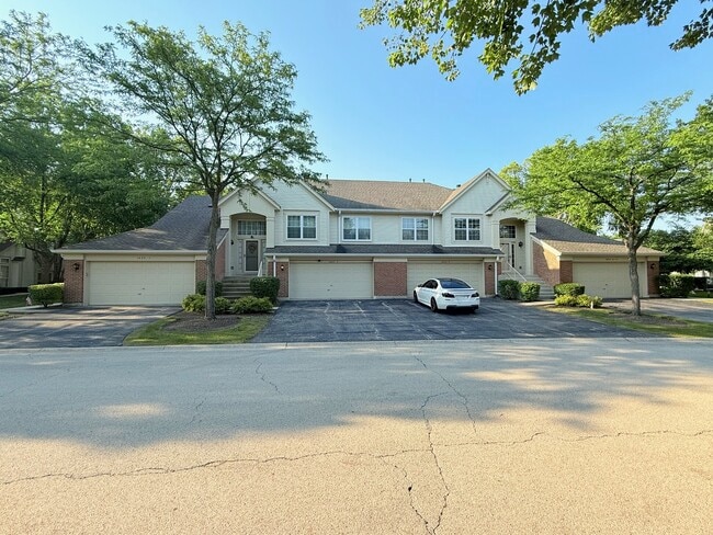 property at 1623 Camberley Ct