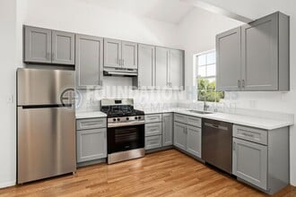 523 B St in San Rafael, CA - Building Photo - Building Photo