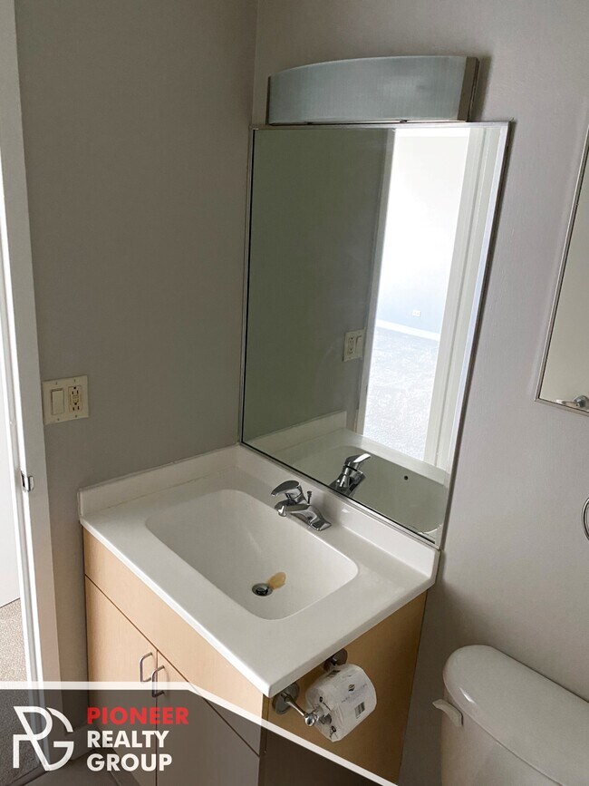 1500 S Michigan Ave Apartments and Nearby Chicago Apartments For Rent