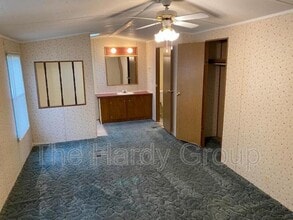 210 Ash St in Decherd, TN - Building Photo - Building Photo