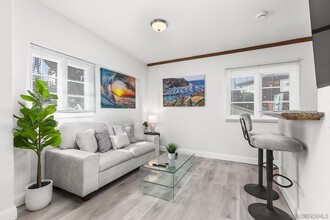 1315 Cave St in San Diego, CA - Building Photo - Building Photo