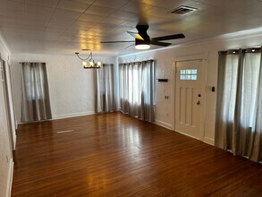 4475 Larchwood Pl in Riverside, CA - Foto de edificio - Building Photo