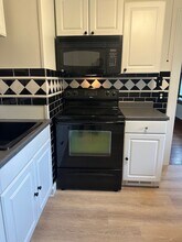 68 Pioneer St, Unit Up in Rochester, NY - Building Photo - Building Photo