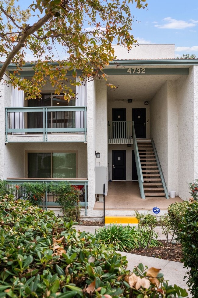 4732 Park Granada, Unit 224 in Calabasas, CA - Foto de edificio - Building Photo