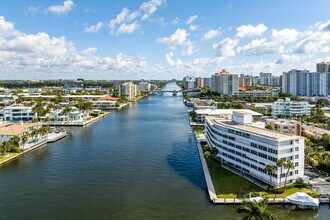 Alagon Condominium in Fort Lauderdale, FL - Building Photo - Building Photo