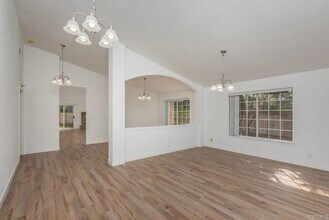 1167 Meadow Lake Dr in Vista, CA - Building Photo - Building Photo