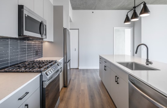 1111 W Carroll Ave in Chicago, IL - Building Photo - Building Photo