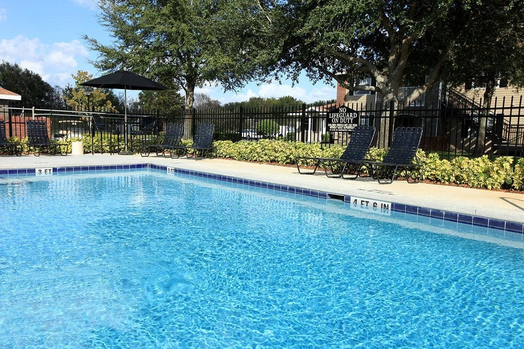 Lakeland Landing Apartments in Lakeland, FL - Foto de edificio