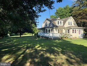 29 S New Middletown Rd in Media, PA - Building Photo - Building Photo