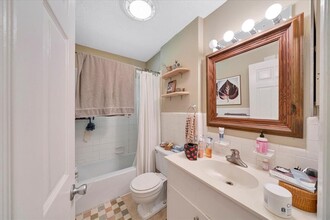 1104 Kinney Ave in Austin, TX - Building Photo - Building Photo