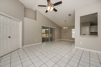 1853 Wimbledon St in Kissimmee, FL - Foto de edificio - Building Photo