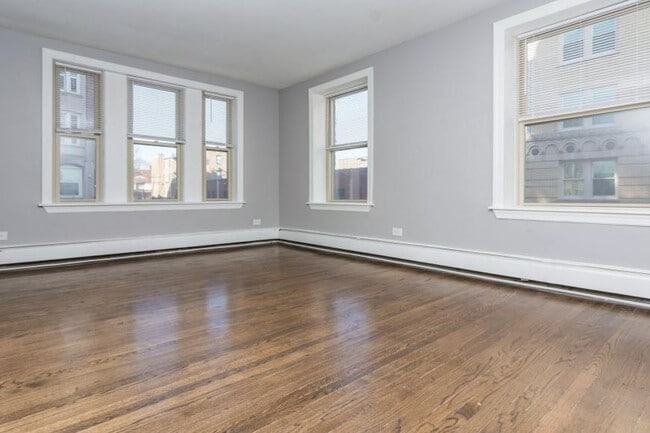 property at 7130 S Jeffery Blvd