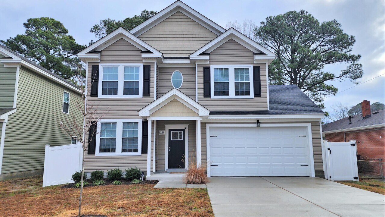 1224 Elder Ave in Chesapeake, VA - Building Photo
