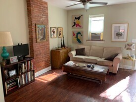 5118 Dresden Way in Pittsburgh, PA - Building Photo