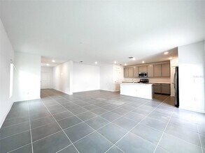 26159 Feathergrass Cir, Unit 303 in Leesburg, FL - Building Photo - Building Photo