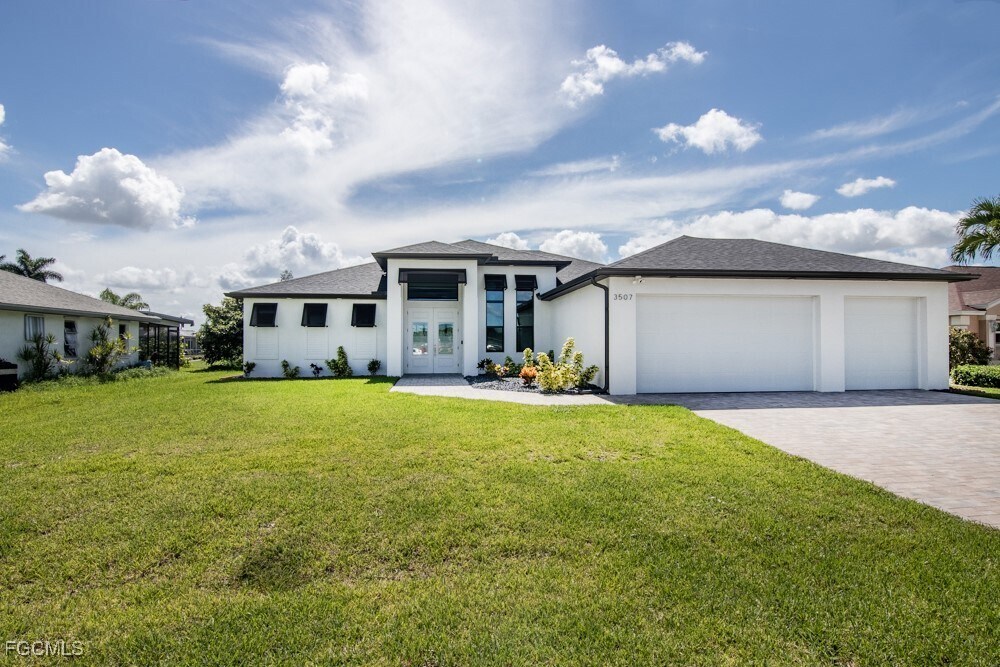 3507 SW 2nd Ave in Cape Coral, FL - Building Photo