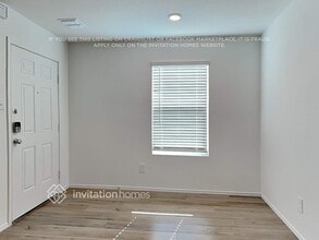 3200 Crestone Dr in Crandall, TX - Foto de edificio - Building Photo