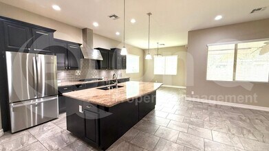 5284 S Joshua Tree Ln in Gilbert, AZ - Building Photo - Building Photo