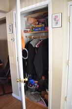 4 Cindy St in Smithtown, NY - Foto de edificio - Building Photo